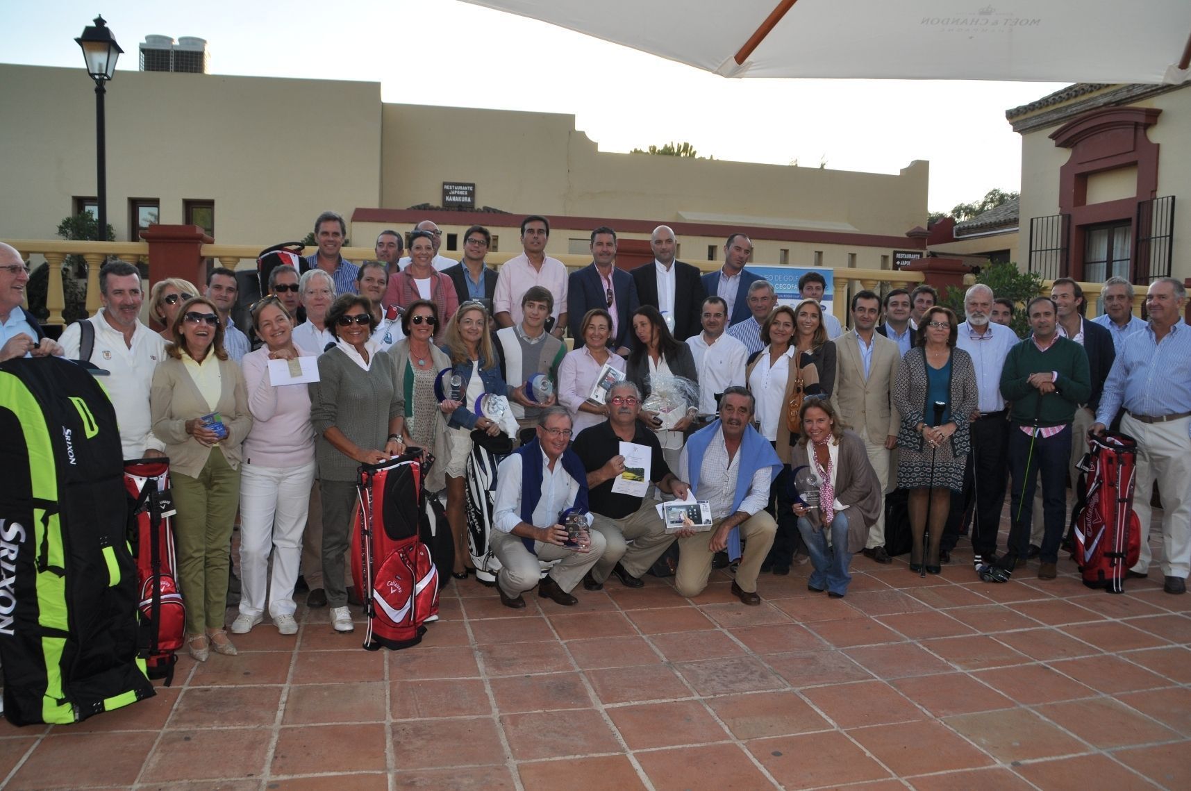 Mercados21 | Cecofar entrega a Cáritas Diocesana la recaudación de su II Torneo de Golf Solidario que asciende a 3.800 euros