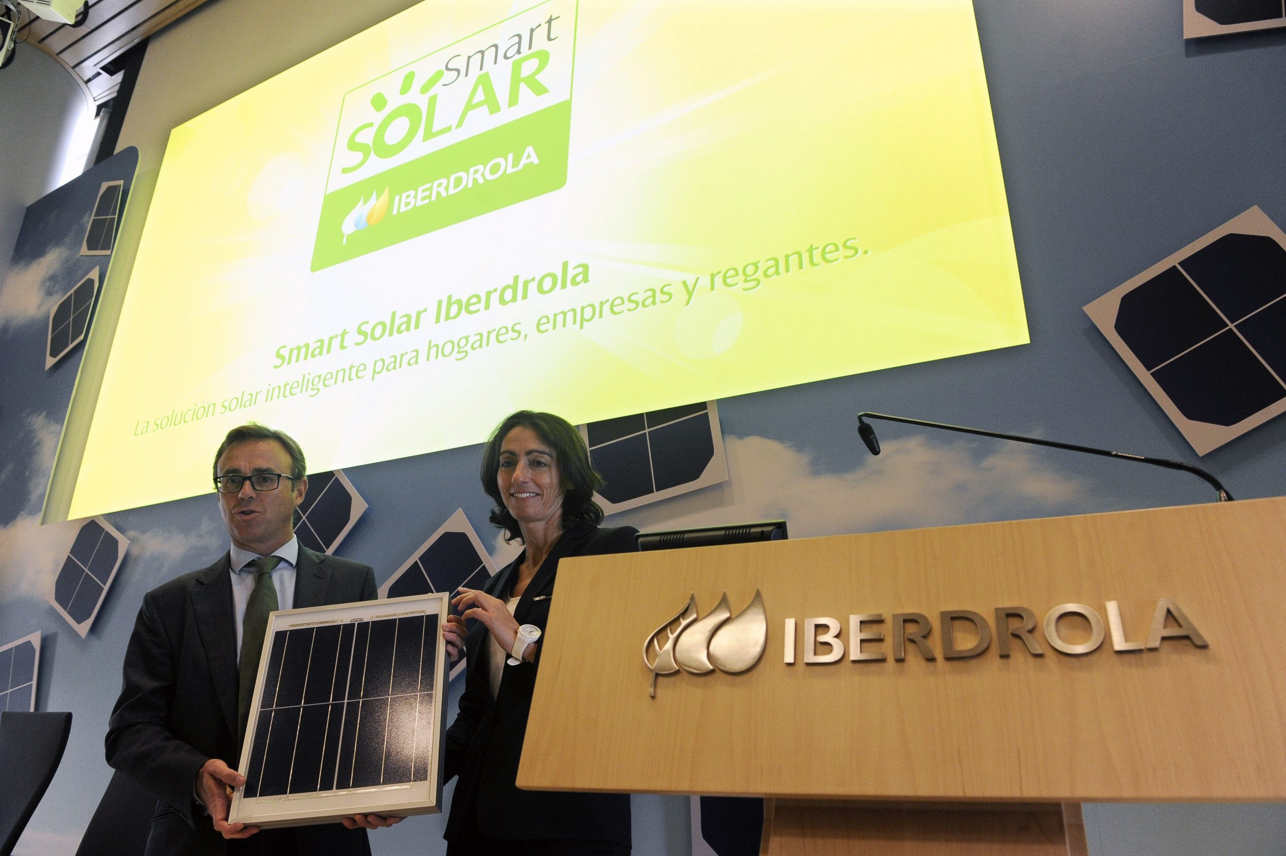 Mercados21 | 'Smart Solar Iberdrola', solución de autoconsumo de la compañía
