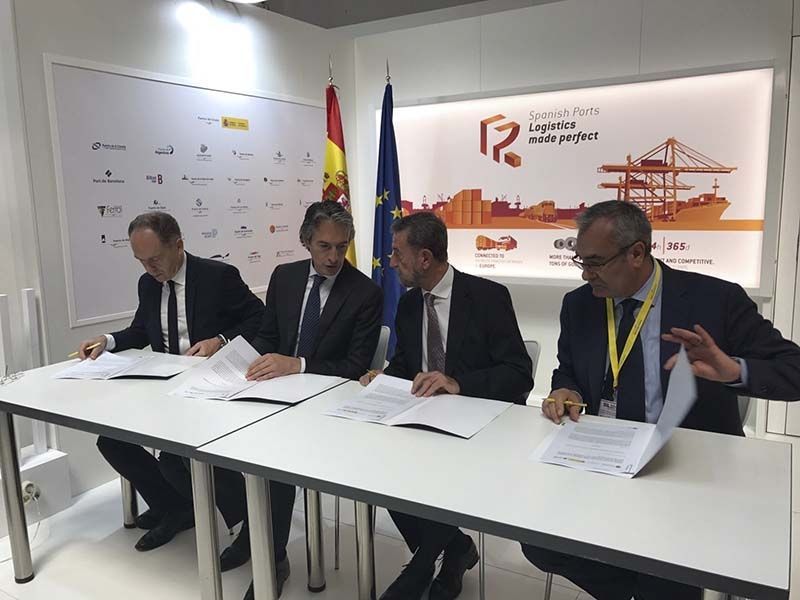 Acuerdo para construir el acceso ferroviario directo al Puerto de Sevilla