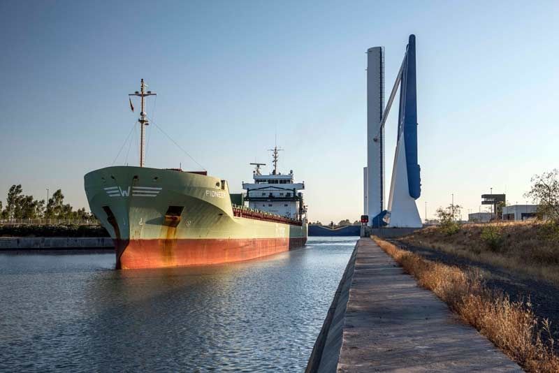 Sener y el Puerto de Sevilla inician los trabajos para digitalizar la vía navegable