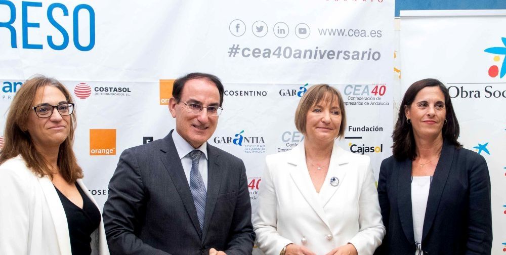 Mercados21 | CEA y CaixaBank lanzan 'Transformando Futuro' para facilitar el empleo a mayores de 45 años
