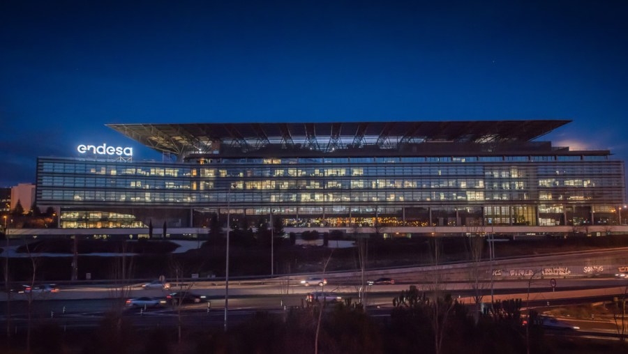 Endesa aconseja extremar las precauciones durante la crisis para evitar estafas de ciberdelincuentes