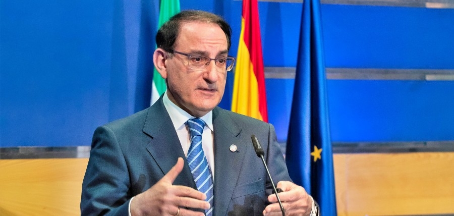 CEA señala la vacunación masiva como “la mejor política económica” y reclama más presencia de las empresas en “las reformas pendientes”