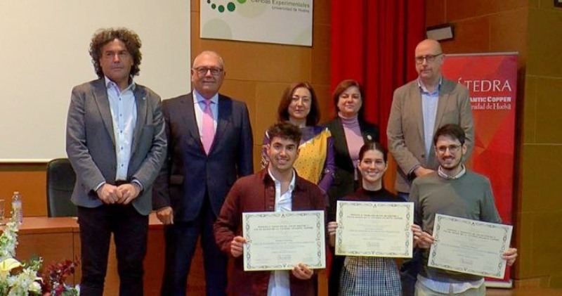 La Cátedra Atlantic Copper de la UHU reconoce los mejores trabajos sobre economía circular y eficiencia de procesos productivos