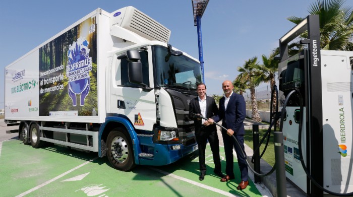 Iberdrola y Disfrimur instalarán más de 160 puntos de recarga para camiones eléctricos en España<ul><li class='subtitulo'>Entre las bases de la empresa se encuentran las de Guadix (Granada), Antequera (Málaga) y Sevilla</li></ul>
