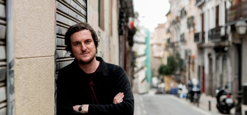 “La IA abre grandes oportunidades a las pequeñas consultoras y agencias de Marketing, ya que les permite prestar servicios de calidad con herramientas muy accesibles y potentes”<ul><li class='subtitulo'>Hablamos con Álvaro Domínguez, de Prodigioso Volcán, ponente de la nueva edición de Marketing Hub de ESIC Sevilla</li></ul>