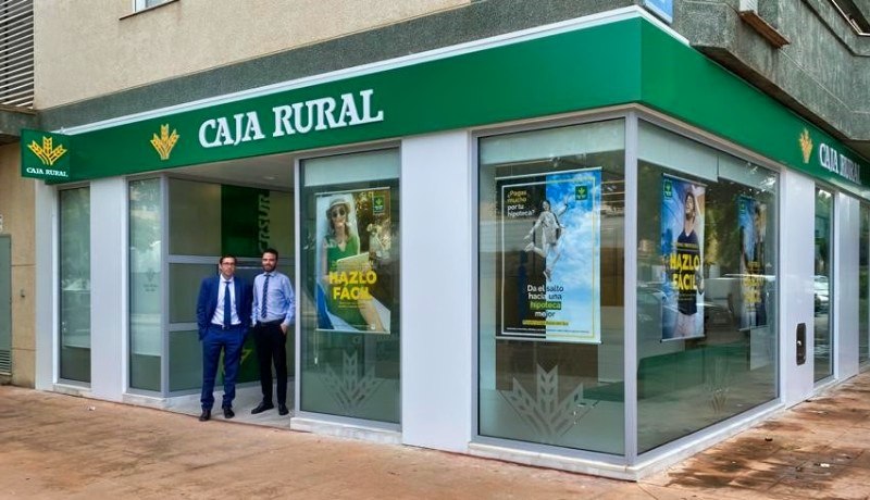 una oficina de caja rural del sur
