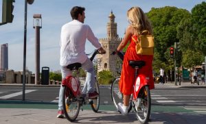 Sevici y Pepe Pinreles se alían en pro de la movilidad sostenible en Sevilla